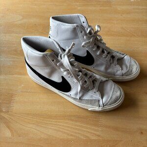Nike Blazer Mid '77 - Women's Size 10